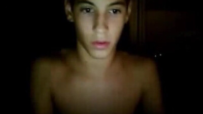 Подборка ласкающих член парней в гей порно чате