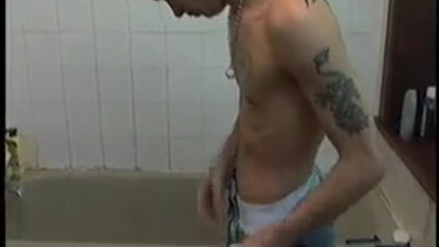 Начав с минета закончили гей сексом