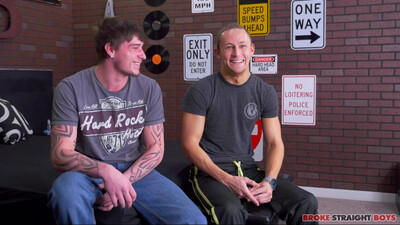 Выебал стройного гея в рот и попку