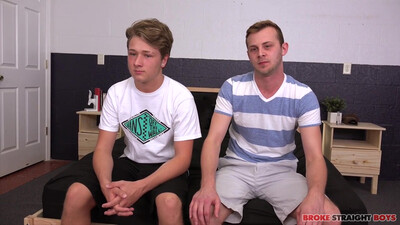 Выебал в спальне младшего брата  в очко