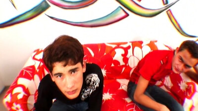 Нежные голубки отмечают день влюбленных анальными потрахушками