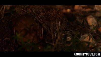 Горячая гей-оргия накачанных парней в неистовом групповом сексе