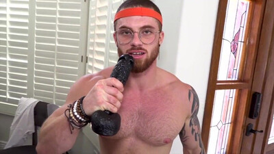 «Франко Стайлз снова принял монстра: этот пассивный гигант не боится ни одного члена!»