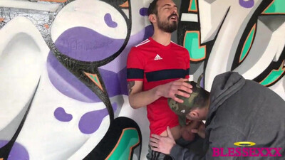 Отыскал на пляже невероятное сокровище, и вот что с ним было