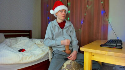 Невинный Twink впервые кончает от рук опытного мужчины и выдавливает вторую порцию спермы — видео, от которого ты не откроешь рот