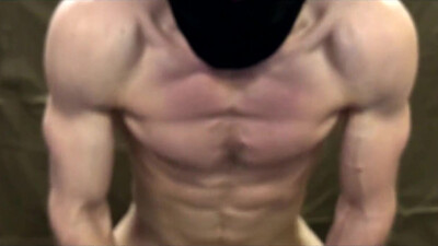 Русский бандит жестоко унижает и трахает гея! Грязный секс с семенем на лицо