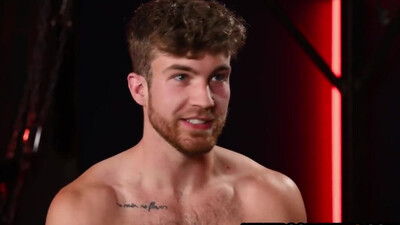 Он высосал свояка через glory hole — и вот что произошло