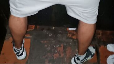 Тайная страсть в секретном уголке: невероятный опыт в Glory Hole