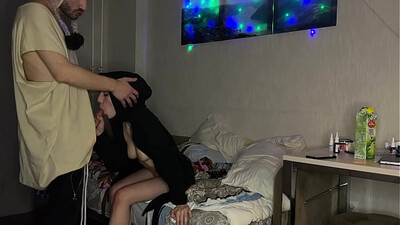 Шокирующая интимная история: девушка соблазнила гей-пару и предложила им непередаваемый опыт - 1.143